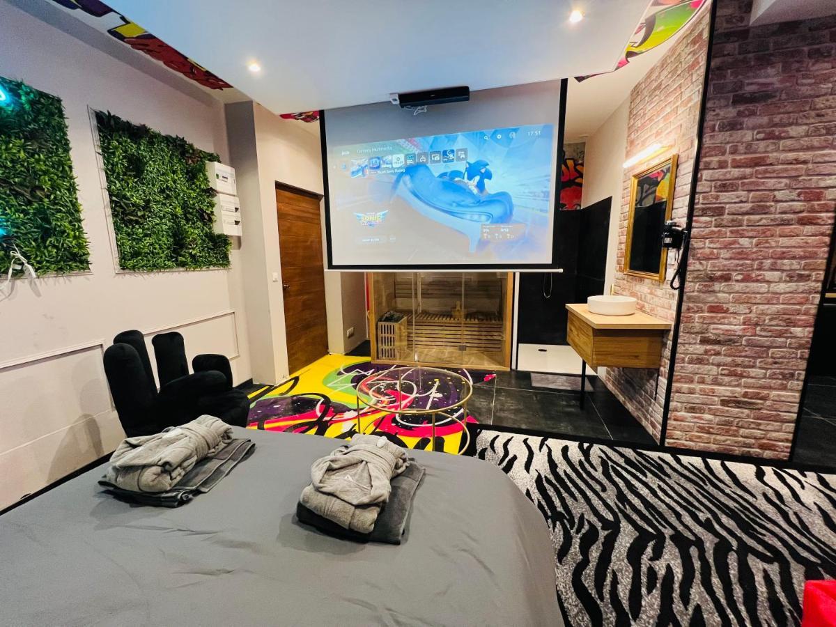 Capsule Street Art - Sauna- Jacuzzi - Playstation 5 - Billard - Netflix - Home Cinema - Terrasse Douai Esterno foto