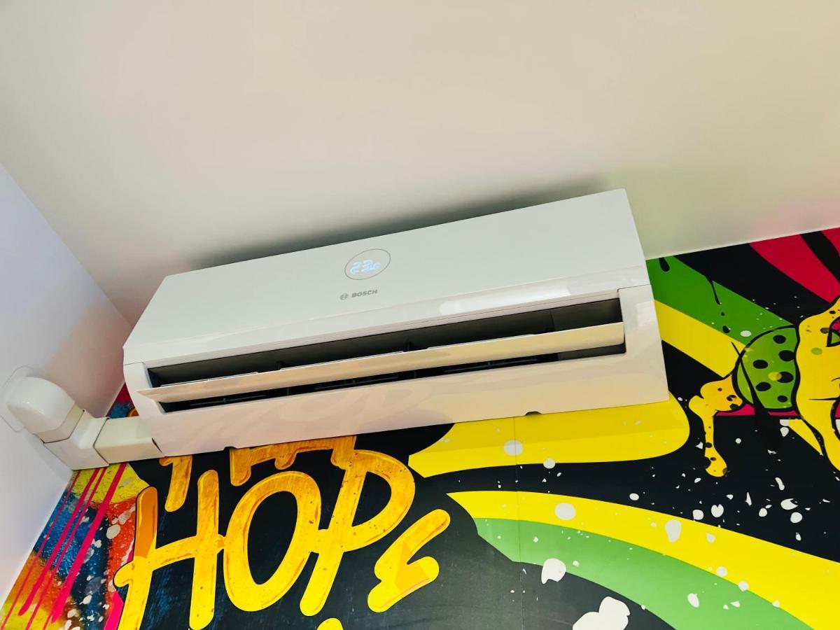 Capsule Street Art - Sauna- Jacuzzi - Playstation 5 - Billard - Netflix - Home Cinema - Terrasse Douai Esterno foto