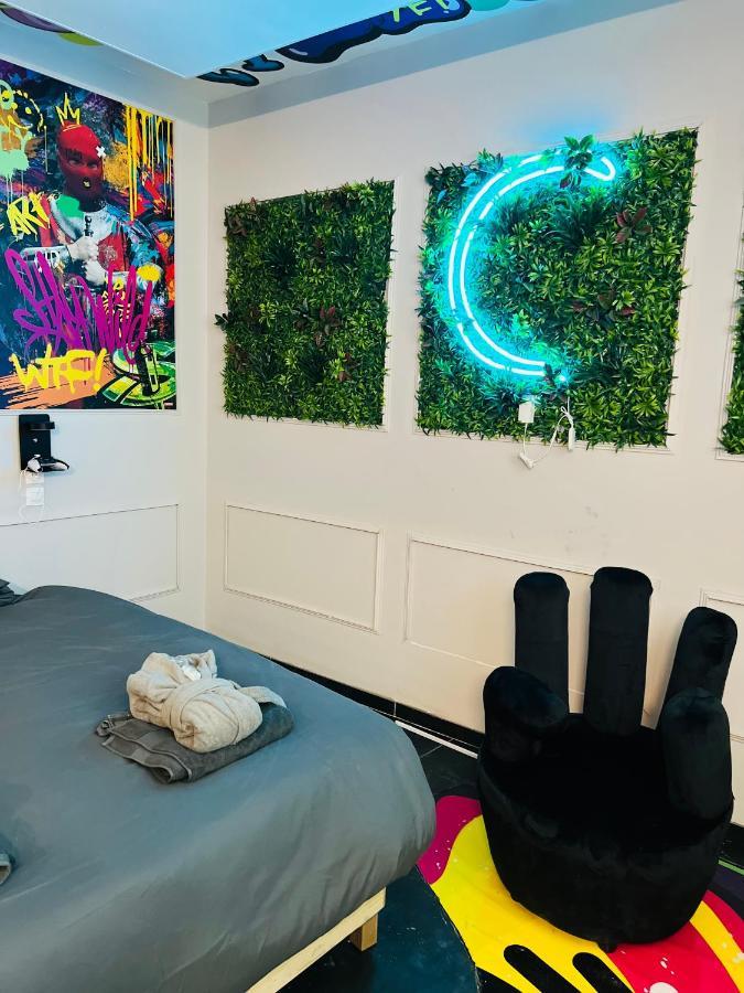 Capsule Street Art - Sauna- Jacuzzi - Playstation 5 - Billard - Netflix - Home Cinema - Terrasse Douai Esterno foto