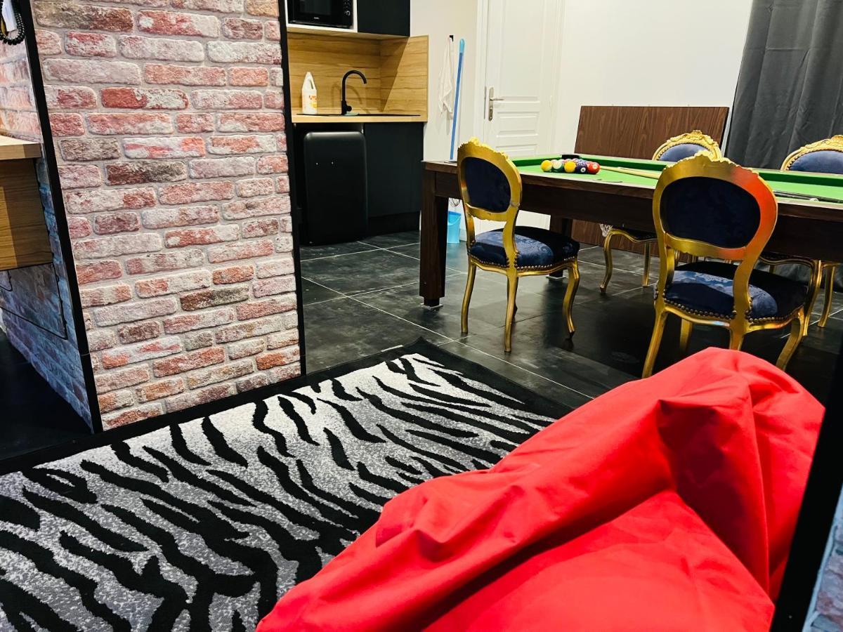 Capsule Street Art - Sauna- Jacuzzi - Playstation 5 - Billard - Netflix - Home Cinema - Terrasse Douai Esterno foto